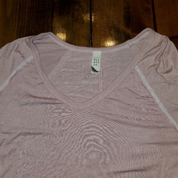 Light, Soft Long Sleeve Pale Pink Tee Medium - Picture 5 of 9